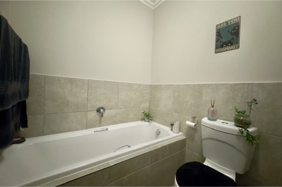 2 Bedroom Property for Sale in Zonnendal Western Cape